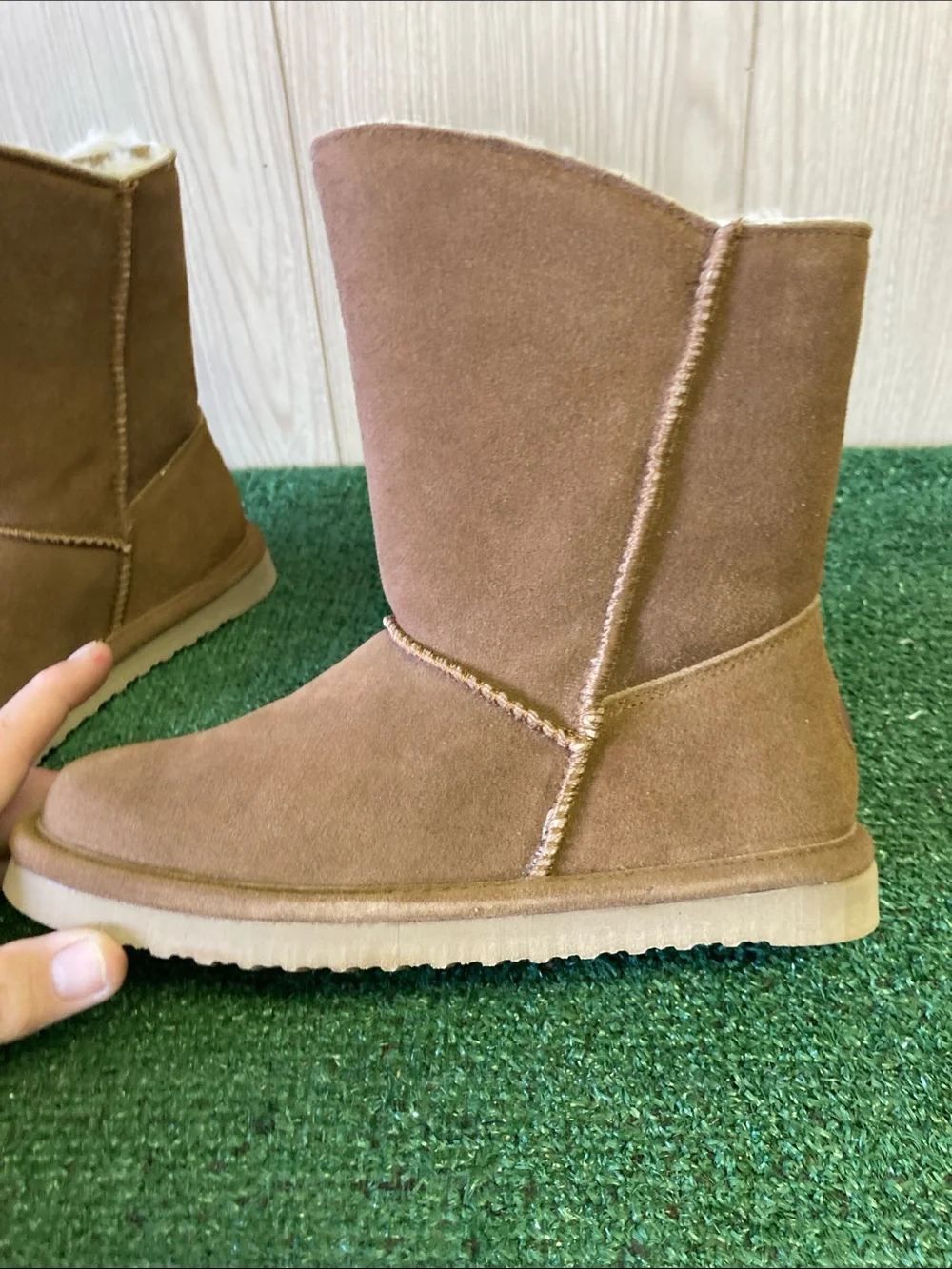 Old Friend Women's Suede Shearling Lined Boot size 7 NEW (OKPM-07-018)